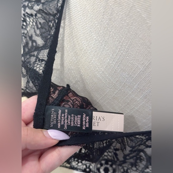 Victoria’s Secret vintage inspired black bustier and undies set - Picture 5 of 5